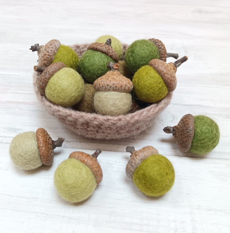 Felt Acorns, Wool Acorns, Fall Acorn Ornaments, Acorn Montessori, Cottage Decor, Woodland Decor, Wedding Favor, Rustic Table, Thanksgiving image 8