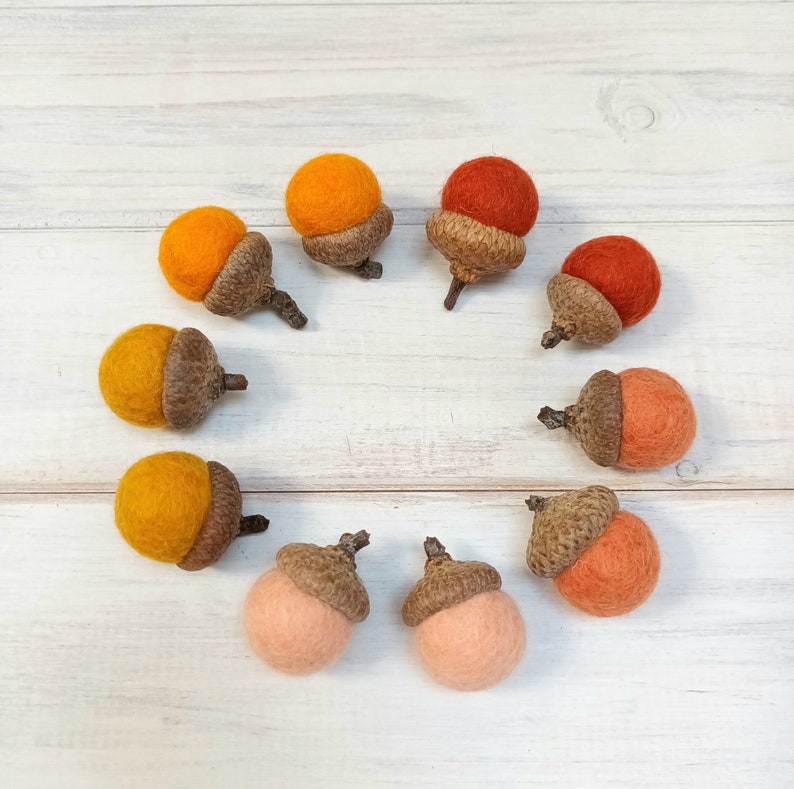 Felt Acorns, Wool Acorns, Fall Acorn Ornaments, Acorn Montessori, Cottage Decor, Woodland Decor, Wedding Favor, Rustic Table, Thanksgiving image 3