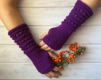 Vegan Handschuhe, Fingerlose Armstulpen, Lila Handschuhe Damen, Lange Handgestrickte Handschuhe, Texting Handschuhe, Winter Pulswärmer, Weihnachtsgeschenk