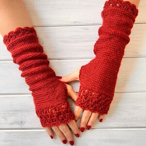 Mitaines roses, Manchettes fuchsia, Gants en tricot pour femme, Mitaines longues, Gants au crochet, Gants pour SMS, Cadeau pour la Saint-Valentin Marron