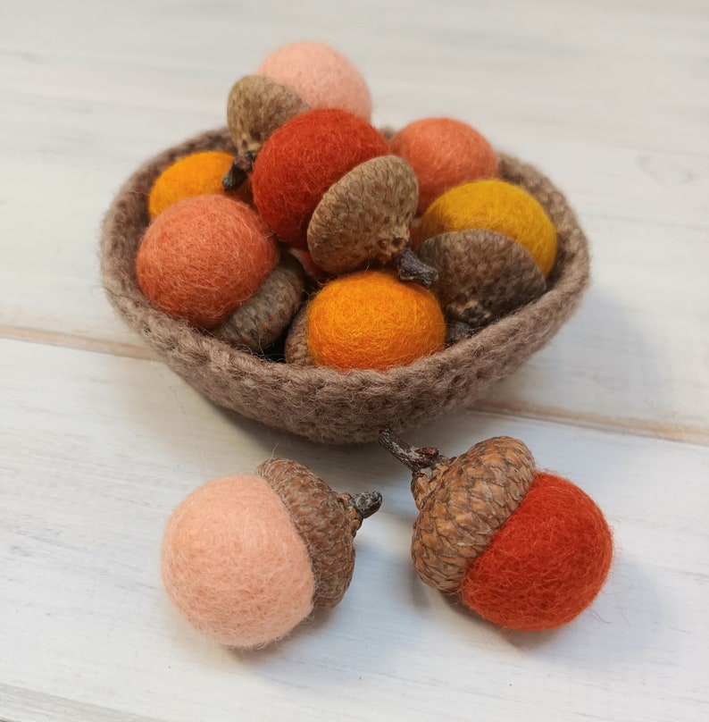 Felt Acorns, Wool Acorns, Fall Acorn Ornaments, Acorn Montessori, Cottage Decor, Woodland Decor, Wedding Favor, Rustic Table, Thanksgiving image 6