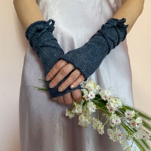 Long Fingerless Gloves, Brown Arm Warmers, Winter Fingerless Mittens, Wool Wrist Warmers, WoodLand Gloves, Brown Knit Mittens, Forest Gloves ブルー