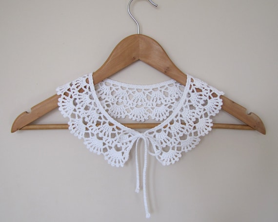 Lace Collar, Gothic Collar, Crochet Necklace, White Crochet Collar, Vintage Style Collar, Peter Pan Collar, Black Gothic Collar
