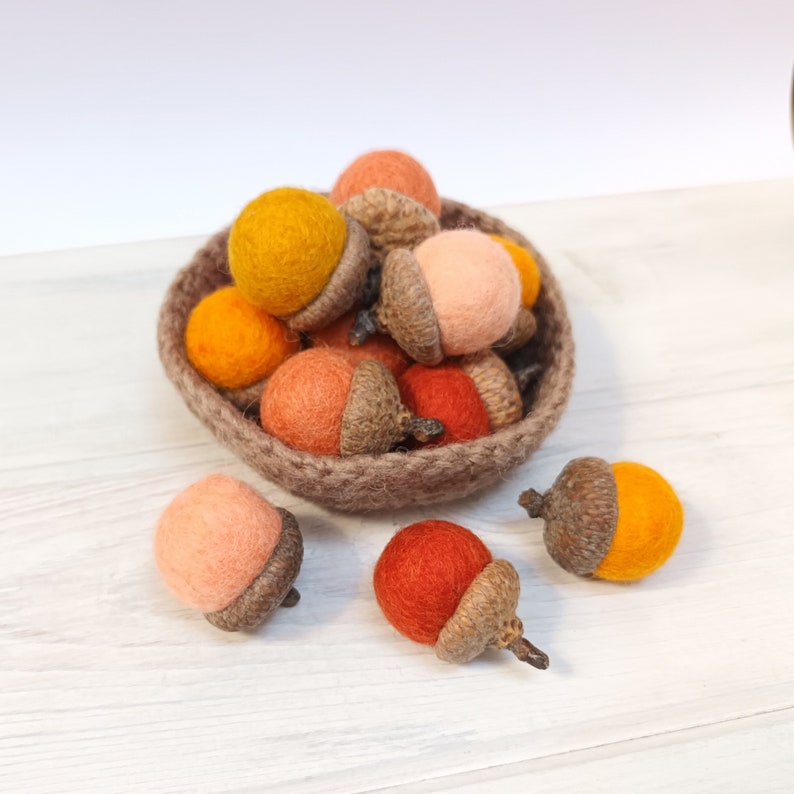 Felt Acorns, Wool Acorns, Fall Acorn Ornaments, Acorn Montessori, Cottage Decor, Woodland Decor, Wedding Favor, Rustic Table, Thanksgiving image 1