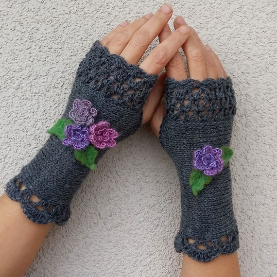 Susan Wrist-Warmers - Crochet Pattern - Sunflower Cottage Crochet