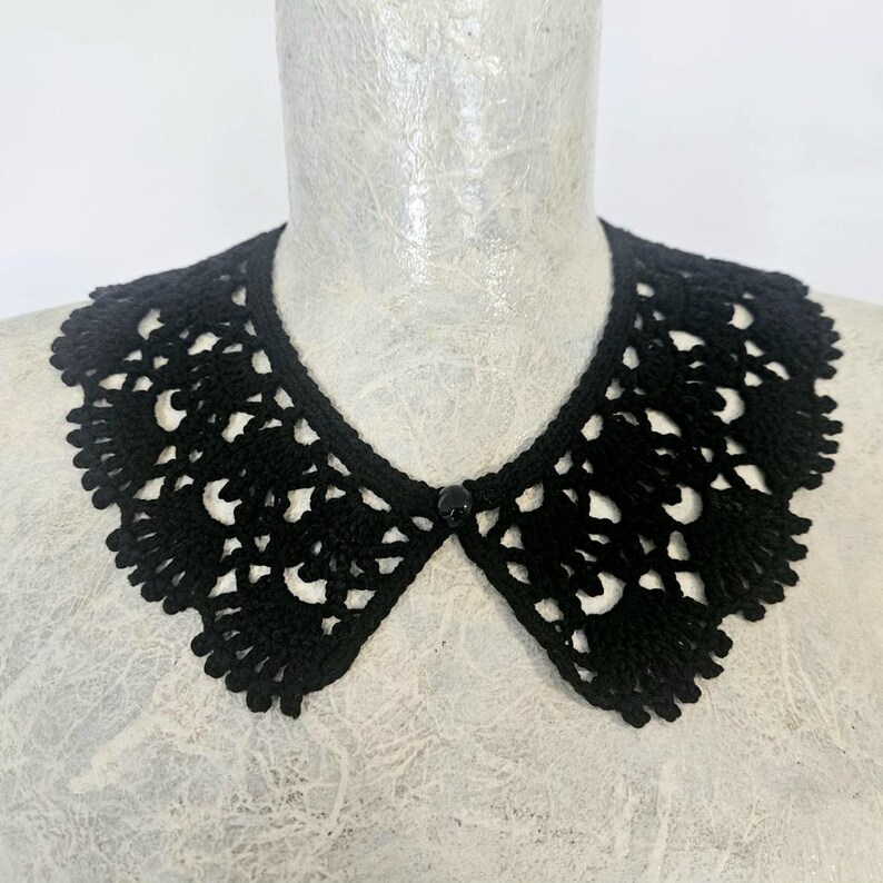 Lace Collar, Gothic Collar, Crochet Necklace, White Crochet Collar, Vintage Style Collar, Peter Pan Collar, Black Gothic Collar Black