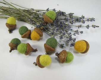 Felted Acorns, Wool Acorns Ornaments, Green Handmade Acorns, Fall Table Decor, Cottage Home, Waldorf Thanksgiving, Woodland Wedding Favors