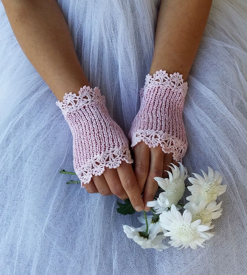 Bridal Lace Gloves, Yellow Crochet Gloves, Summer Fingerless Gloves, Cotton Gloves, Bridesmaids Gloves, Wedding Gloves, Vintage Style Gloves Pink