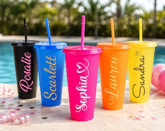 Vaso personalizado con tapa y pajita, vaso de 700 ml con nombre personalizado, ideal para despedida de soltera o como regalo de Navidad.
