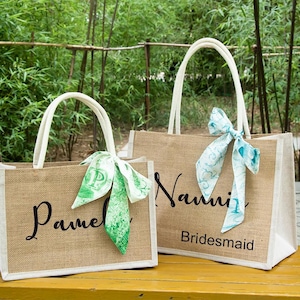 Personalized Bridesmaid Tote Bag , Burlap Gift Bag,Beach Tote Bag,Bachelorette Party Bag,  Bridal shower bag, Bridesmaid Proposal