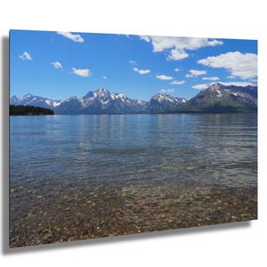 Großartige Tetons Berge über dem Jackson Lake in Wyoming
