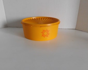 Tupperware Kitchen storage Canister snap on lid Yellow # 1205 orange round servalier Vintage Canadian Tupperware choose color