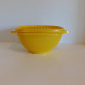 Servalier Bowl, Tupperware, 836, yellow