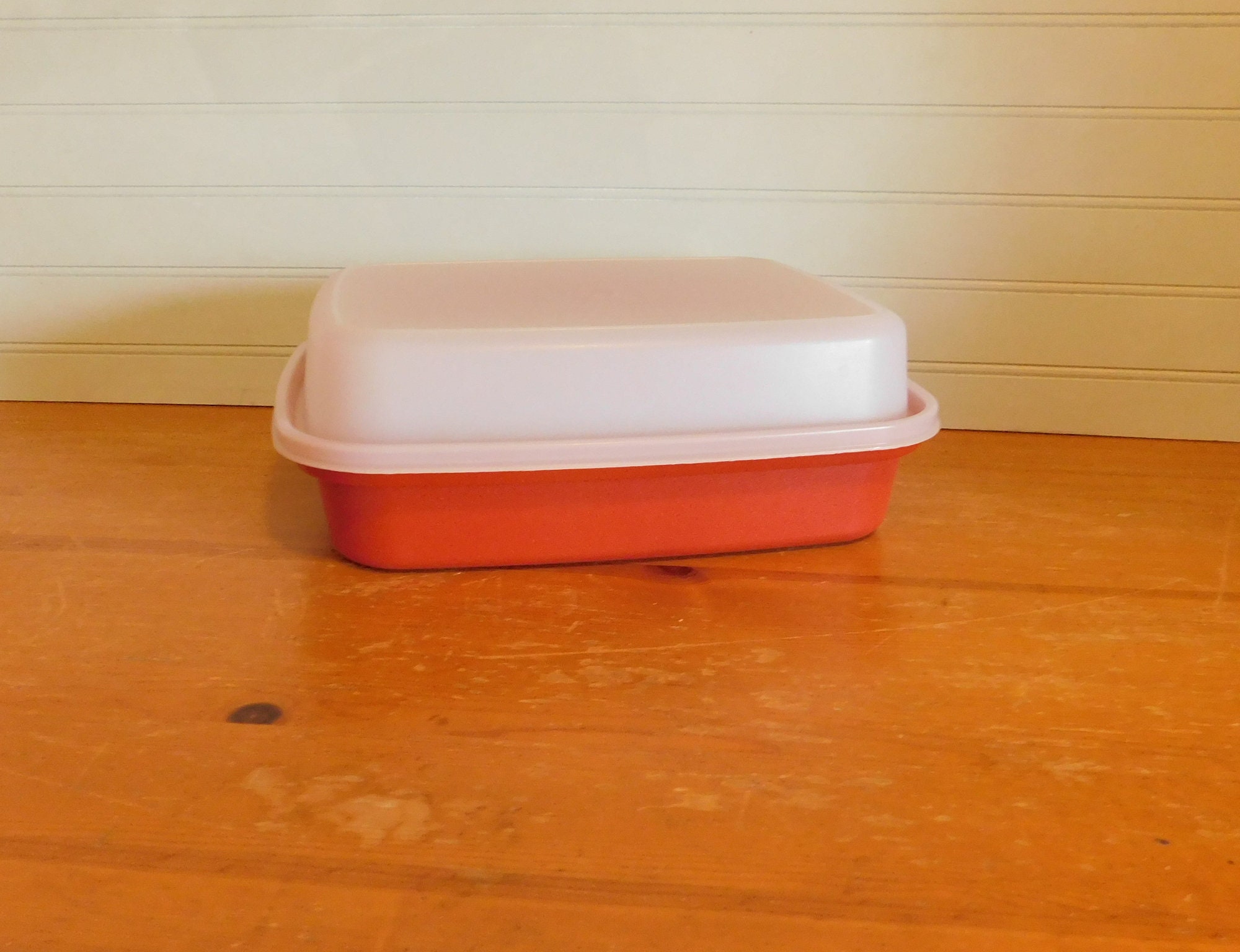  Tupperware Vintage Large Season and Serve Marinating Container,  Paprika Color (#129-45): Home & Kitchen