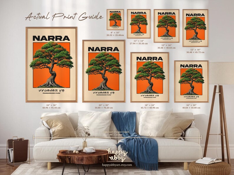 Puede incluir: Una colecci&oacute;n de l&aacute;minas enmarcadas titulada Actual Print Guide, cada una con una ilustraci&oacute;n de un &aacute;rbol Narra verde sobre fondo naranja. Las impresiones se muestran en varios tama&ntilde;os que van desde 20,32 por 25,40 cm hasta 60,96 por 91,44 cm.