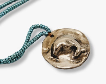 Bohemian Bronze Necklace With Dolphin Round Pendant (2).