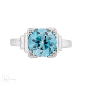 Vintage Blue Zircon Single Stone Ring in 18ct White Gold.