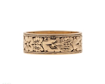 Wide Vintage 9ct Gold Floral Engraved Ladies Wedding Ring, Circa 1960s.