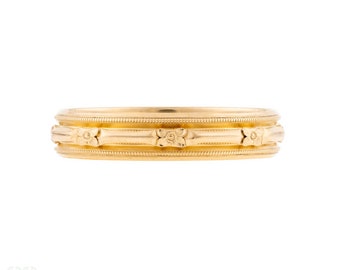 Floral Engraved 14k Gold ArtCarved Men's Wedding Ring, Size T.5 / 10