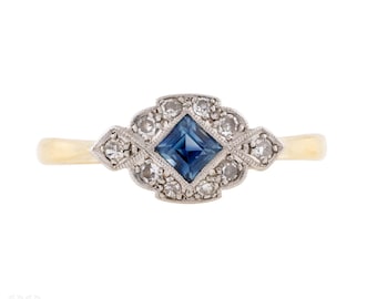 Art Deco Sapphire & Diamond Cluster Ring, 18ct Platinum.