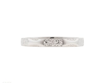 Engraved Platinum Floral Blossom Vintage Ladies Wedding Ring, Size K.5 / 5.5.