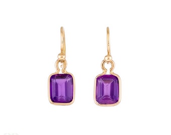 Antique Cushion Cut 2.68ctw Amethyst Earrings, 18ct Gold Bezel Set Drops.
