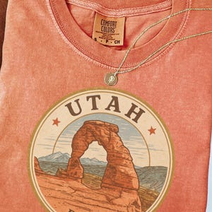 Comfort Colors Utah Shirt : Delicate Arch Tee, Retro State Tshirt
