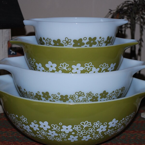 Fiore di primavera Pyrex vintage accatastamento pastella ciotole