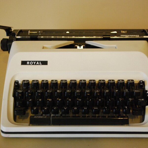 Royal Express White Manual Typewriter, Madmen, Wedding Registry