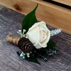 Rose and Pinecone Boutonniere, Wood Flower Wedding, Groom Boutonniere, Rustic Woods Wedding Flowers, Wedding Party Flowers, Wildflower Boho