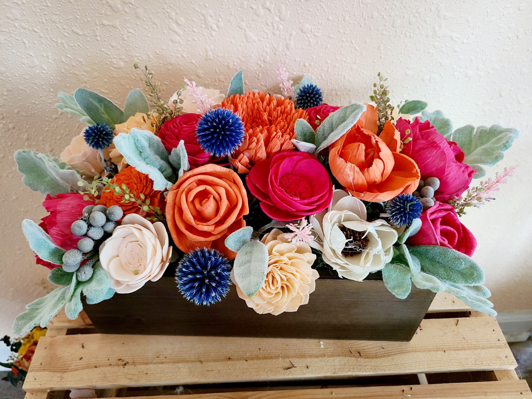 Ways to Incorporate Sola Wood Flowers Into Your Wedding Centerpieces