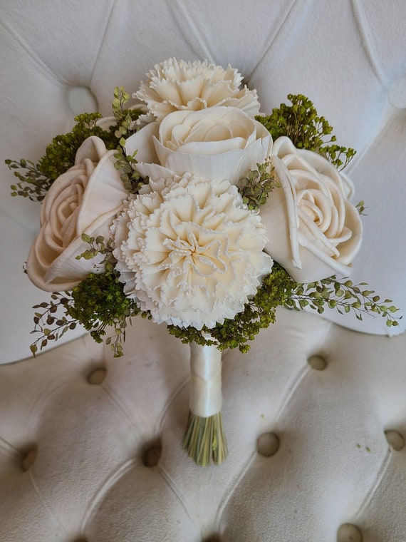 Small bridal cheap bouquet