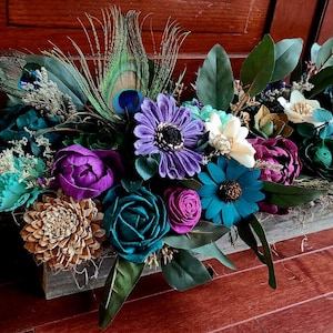 Houten bloem als middelpunt met pauwthema, decor schoorsteenmantel, Thanksgiving-tafel, Moederdagbloemen, paarse en groenblauwe houten bloemen
