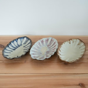 Large Rectangular Japanese Plate – Tamba Ware | Handcrafted Wave Rim Tray (17.5x31cm)