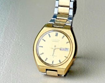 Vintage Seiko Dolce 5E30 5A00 Roman Numeral Dial Men Quartz Watch