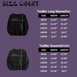 Op de afbeelding: Een maattabel voor longsleeves en sweatshirts voor peuters, met afmetingen in inches. De tabel bevat maten van 90 cm tot 130 cm, met details over breedte en lengte voor elke maat. De tekst "SIZE CHART" staat bovenaan.