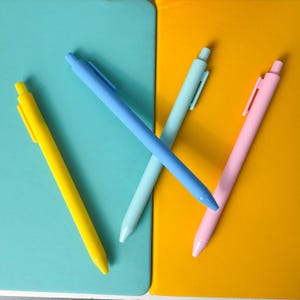 Personalized Company Pens: Custom Business & Promotional Pens