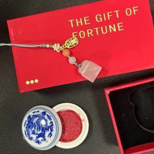 Sigillo in pietra personalizzato, personalizzabile con il tuo nome cinese, giapponese o coreano, timbro con nome giapponese quadrato intagliato a mano, materiale in cristallo rosa.