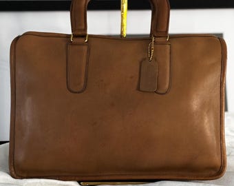Vintage Coach Soho Sling 4160 British Tan Brown Leather Bag  display picture 3