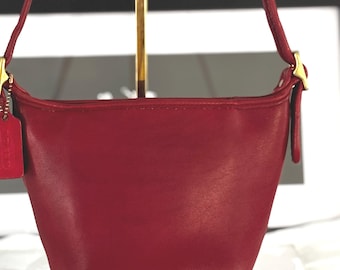 バッグ vintage coach old MAGGIE DUFFLE small Vintage Coach Black Maggie Duffle Purse 9019 - Etsy