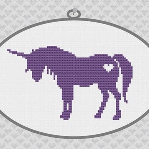 Modello PDF per punto croce con sagoma di unicorno