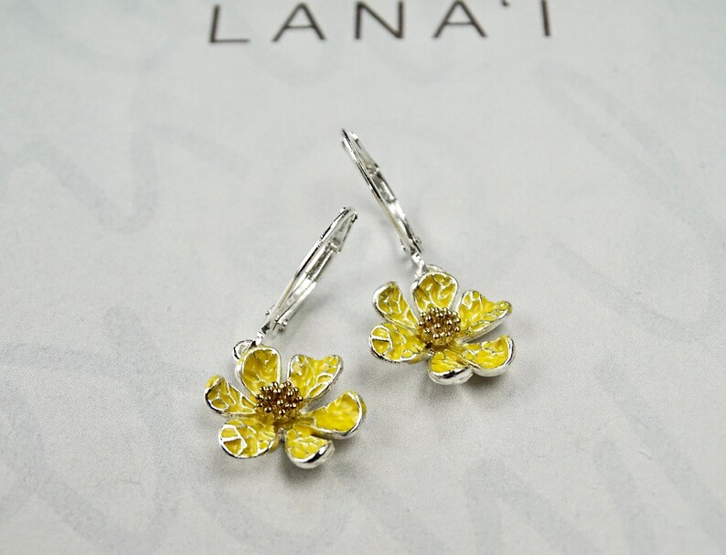 Daisy Earrings Dangle Earrings Sterling Silver Daisy Earrings Etsy