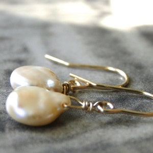 Romantic Freshwater Pearl Earrings 14k Solid Gold Ear Wire Option Champagne Pearl Earrings Gorgeogus Wedding Pearl Earrings Wulfgirl Etsy