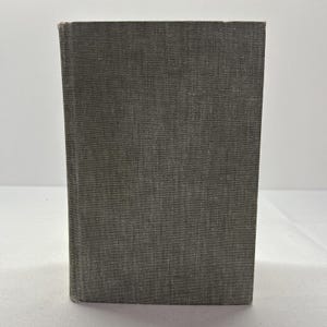 The Macmillan Book of Proverbs, Maxims, and Famous Phrases HC 1968