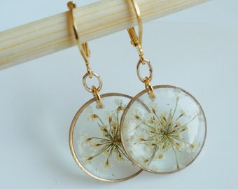 Queen Anne's lace gold earrings, real flower jewelry, botanical terrarium pressed flowers in resin