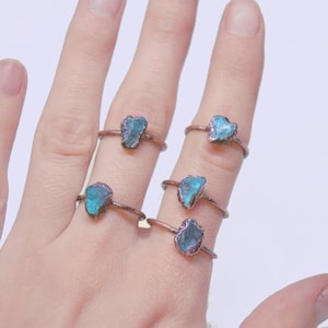 Raw apatite ring, blue apatite ring, rough apatite ring, raw gemstone ring, blue  crystal ring, apatite copper ring, boho stacking ring
