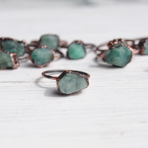 Raw emerald ring, rough emerald ring, may birthstone ring, raw crystal ring, natural emerald ring, boho jewelry, emerald copper ring image 2