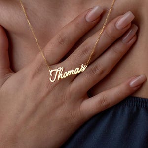 14Kゴールドのカスタムネームネックレス、彼女へのパーソナライズジュエリーギフト、繊細なスクリプトネームペンダント、毎日使えるミニマリストネックレス