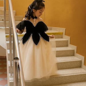 Luxury Birthday Ball Gown for Girls – Black and Ivory Flower Girl Dress, Pageant Tulle Dress, Formal Princess Outfit for Wedding Party