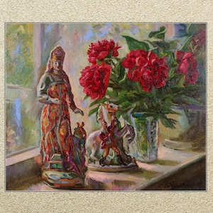 Flores de peonías rojas en un jarrón en el alféizar de la ventana, pintura original de naturaleza muerta floral al óleo, obra de arte firmada por un artista ucraniano, 50 х 60 cm, 2022.